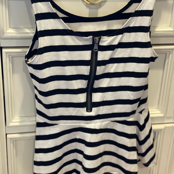 Express peplum black and white stripe too blouse - Picture 3 of 4